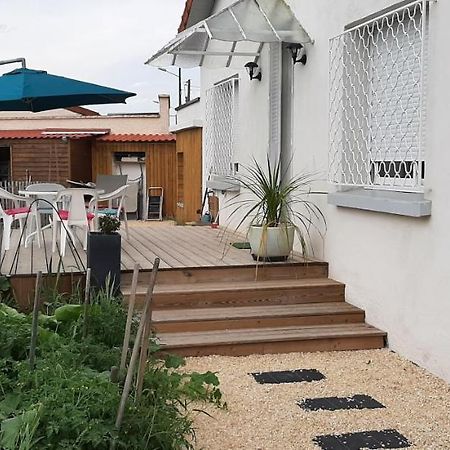 Maison Ville Agreable Riorges Kültér fotó